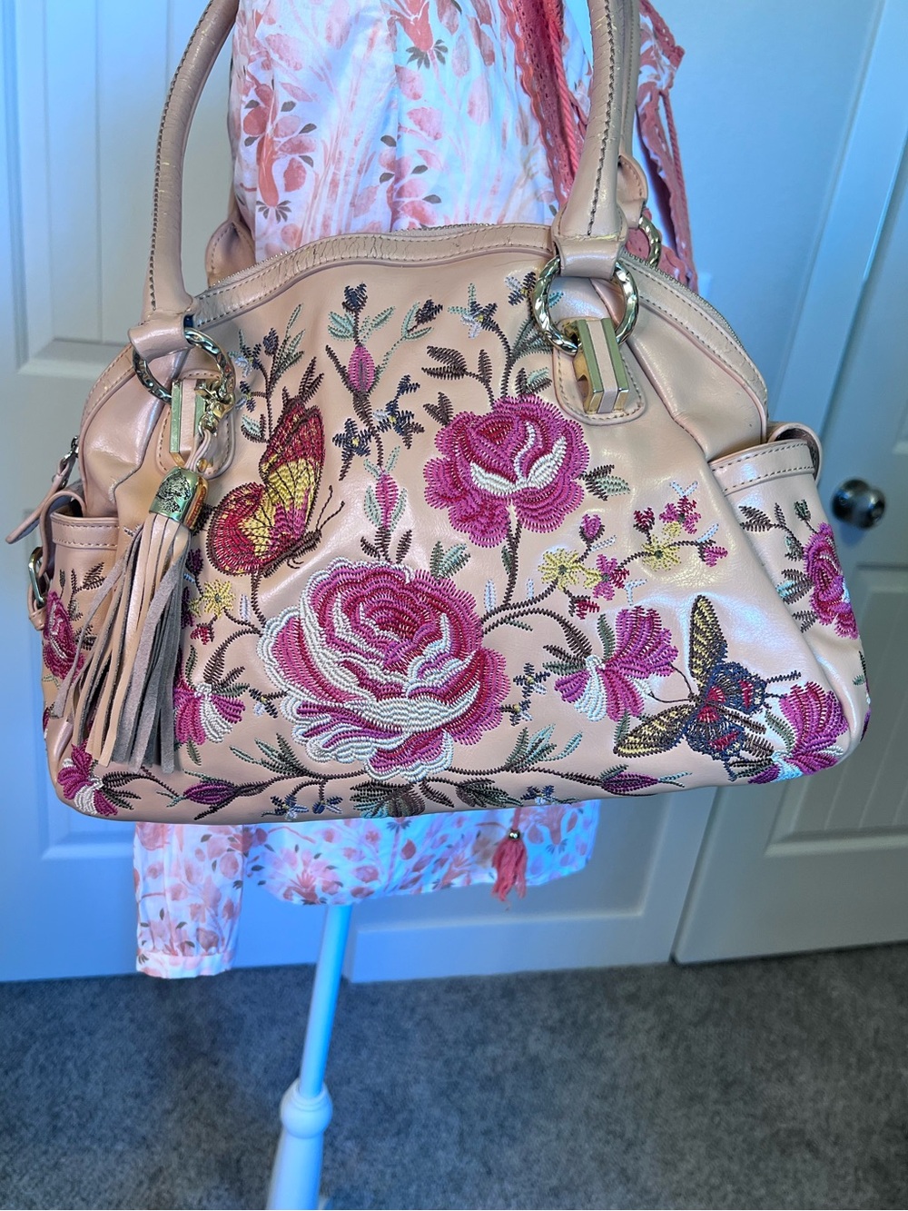 Embroidered Vintage Floral Butterflies Satchel Original by Sharif 1827 Handbag - Picture 2 of 16